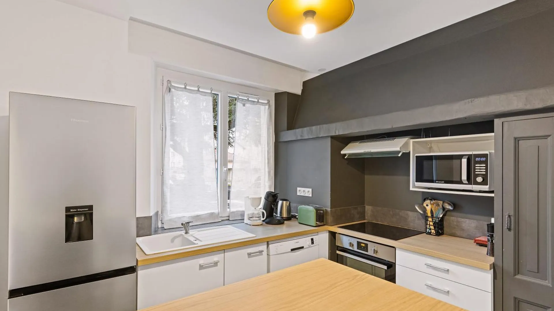 Apartment Les Suites De L'Arc-En-Ciel Bourg-en-Bresse